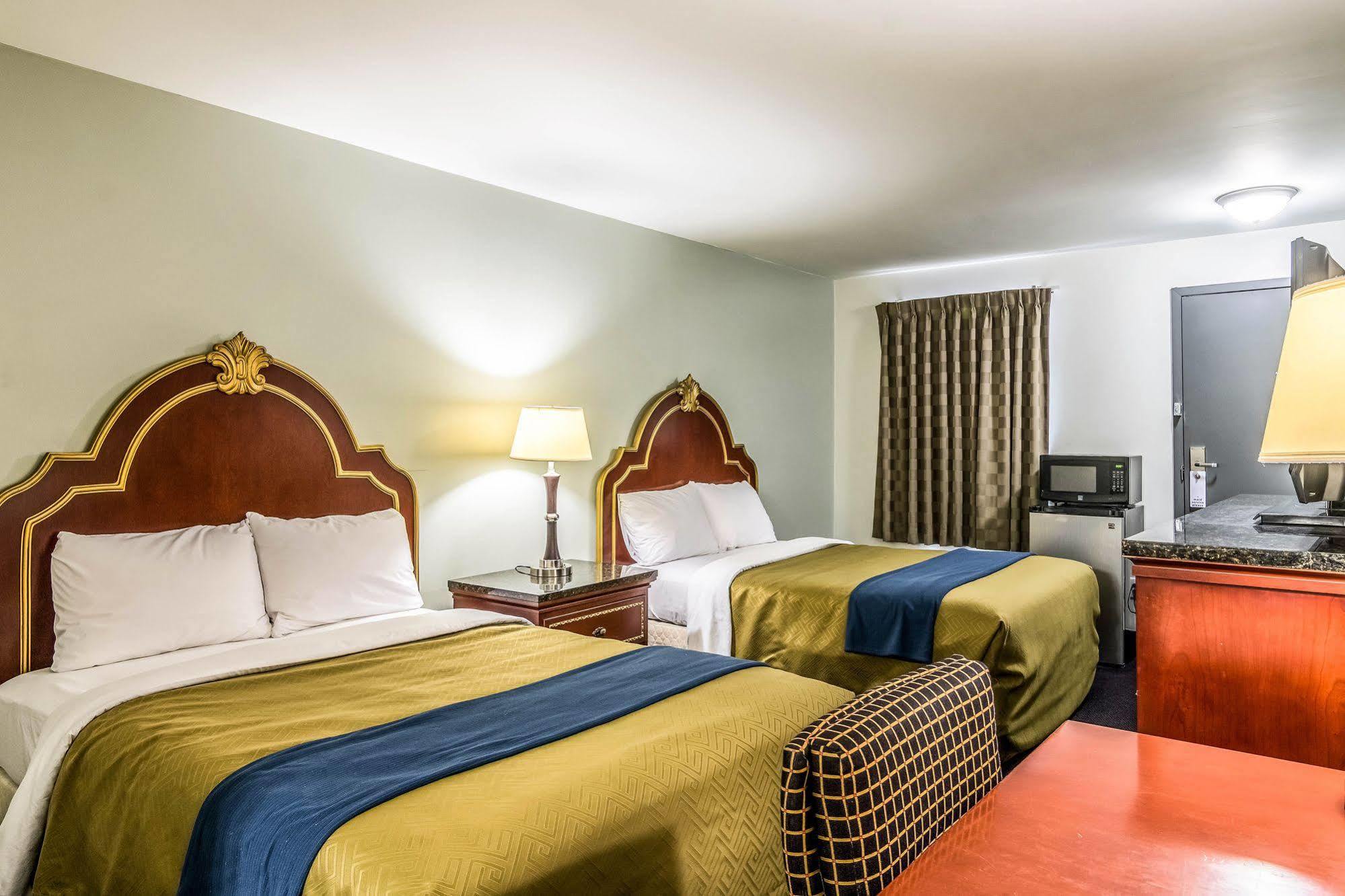 Rodeway Inn Portage Exterior foto